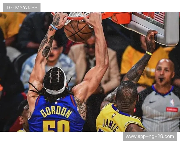 开拓者鏖战勇士巅峰对决新星崛起重燃西部激情对抗