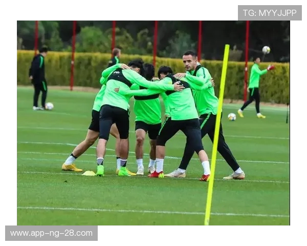 国安迎战萨尔茨堡全力争胜力图在主场取得关键三分